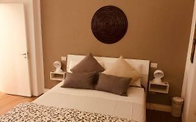 Nardones 35 Guest House